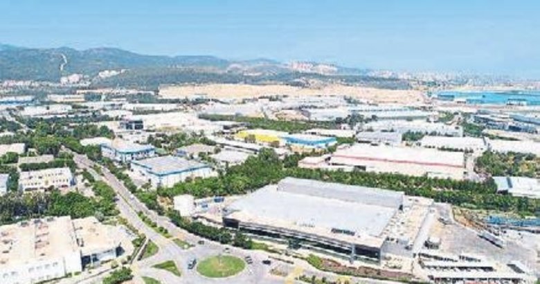 İzmir Serbest Bölgesi 1 milyar doları aştı