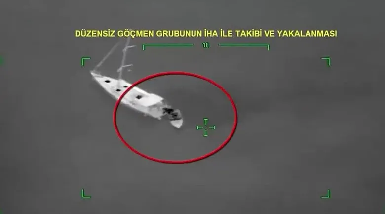 izmir-ve-muglada-gocmen-kacakcilarina-operasyon-9-organizator-ile-132-duzensiz-gocmen-yakalandi-1786351793691.jpeg