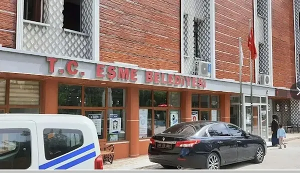 esme-belediyesinde-rusvet-ve-santaj-iddiasi-buyuyor-17-milyon-tllik-para-trafigi-desifre-edildi-1777906761958.png