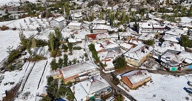 Uşak’ın yüksek kesimleri beyaza büründü