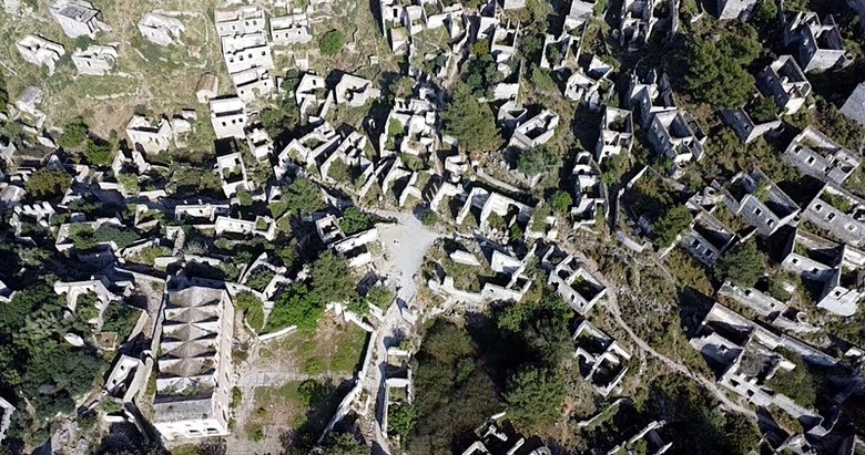 67 yıl önce terk edildi! Muğla’nın ’hayalet köyü’ dronla görüntülendi