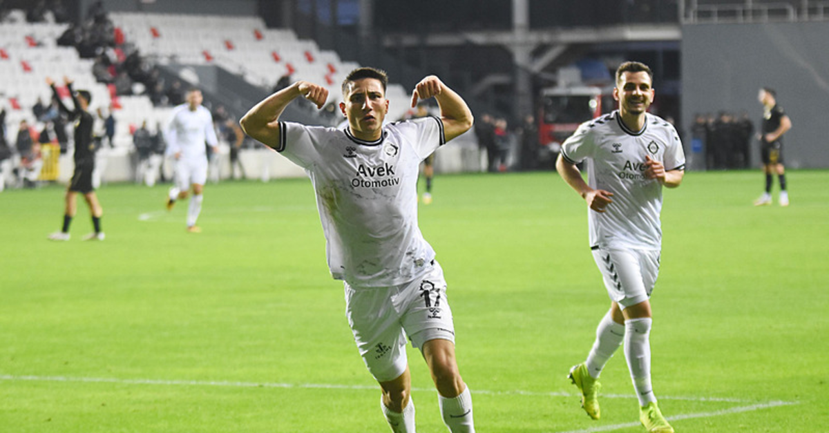 Altay'da değişim rüzgarları! Oyuncular arasında seçim yapacak