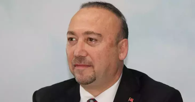 Özkan Yalım otobüslerden silindi