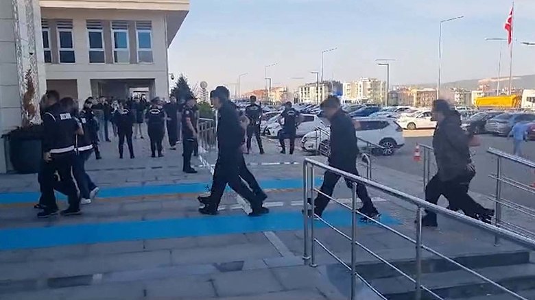 Sahte mehdinin müritlerine operasyon: 10 kişi tutuklandı