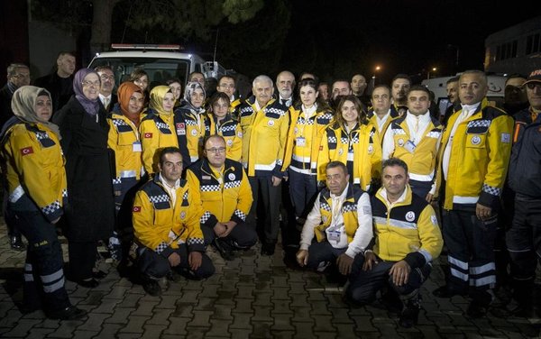 Yıldırım'dan havada 'yeni yıl' kutlaması