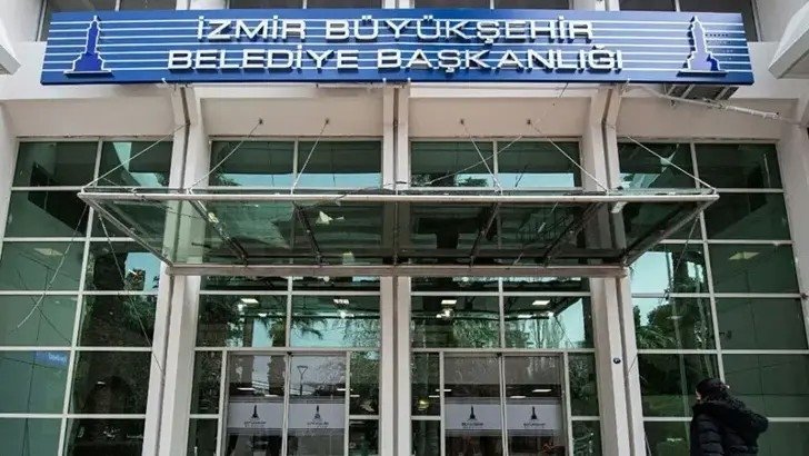 izmirdeki-yolsuzluk-sorusturmasinda-yeni-gelisme-o-isimler-tutuklandi-1778576257240.jpeg