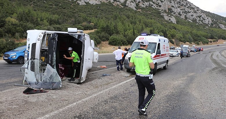 Denizli’de düğün yolunda feci kaza! Çok sayıda yaralı