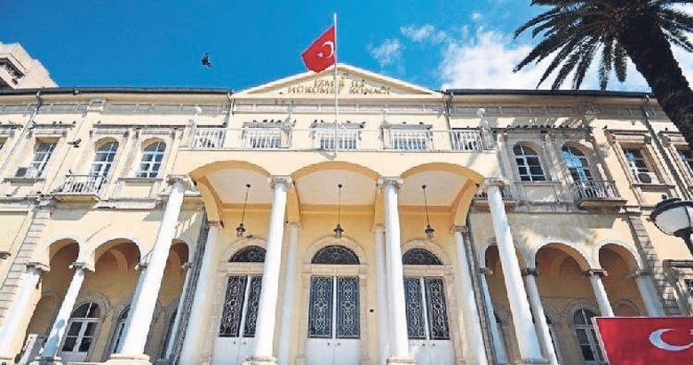 İzmir’de vali yardımcısı ve kaymakamlar değişti