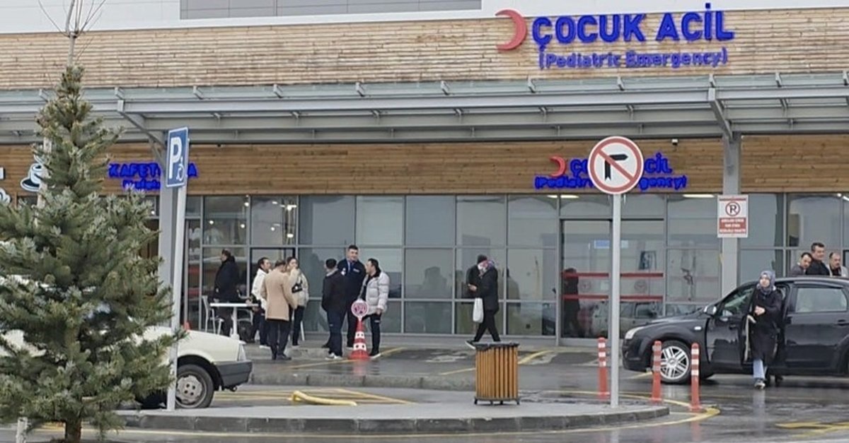 Kütahya'da okulda bedava çikolata skandalı!: 20 öğrenci zehirlendi