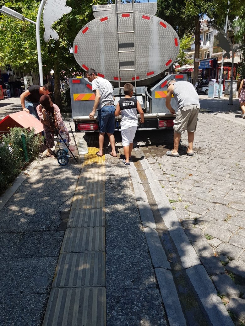 İzmir Foça’da susuzluk rezilliği! CHP’li belediye klasiği...