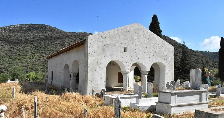 Tarihi camiye skandal restorasyon