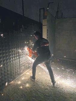 Mühürlenen kumarhanede kumar oynattılar