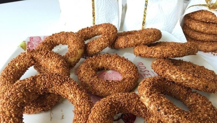 Kandil simdi nasıl yapılır? Mahlepli mahlepsiz kandil simidi tarifi...