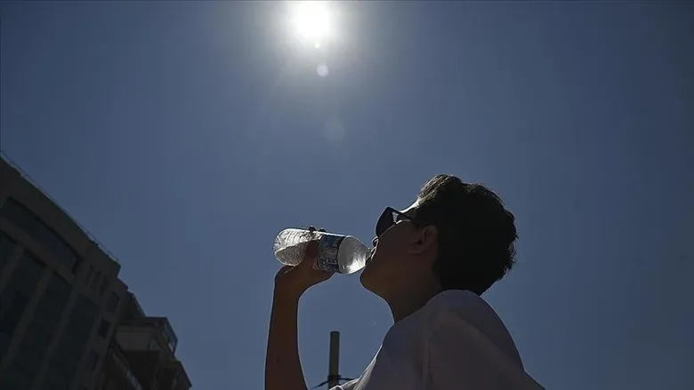 Sağlık Bakanlığı’ndan sıcak hava uyarısı