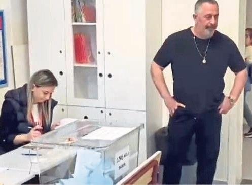 Ünlü isimler sandığa koştu