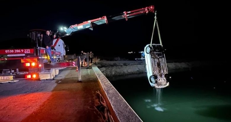 Muğla’da feci kaza! Köprüden suya uçan otomobildeki 2 kişi hayatını kaybetti