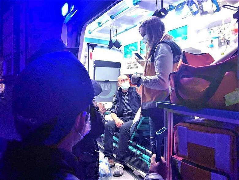 Elinde serum, kolunda damar yoluyla hastaneden kaçtı! Yakalanınca kendini böyle savundu