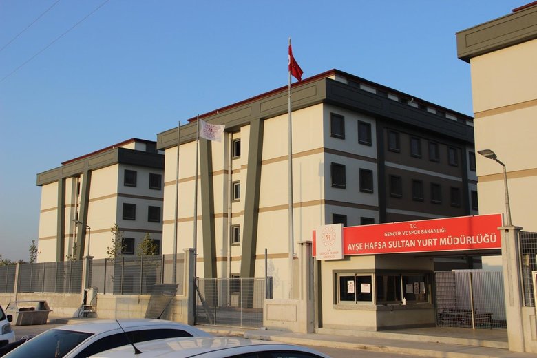 Manisa’da karantina kuralını ihlal eden 2 kişi yurda yerleştirildi