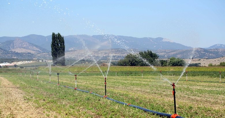 İzmir’de 400 bin dekar tarım arazisi sulanıyor