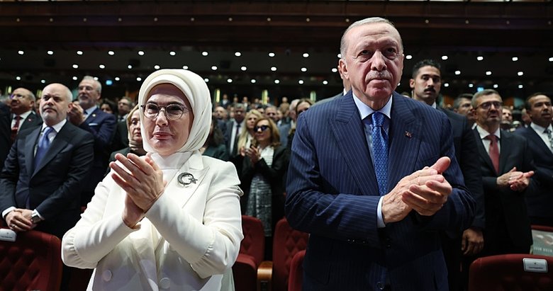 Başkan Erdoğan, En Uzun Gece destanının ilk temsiline katıldı