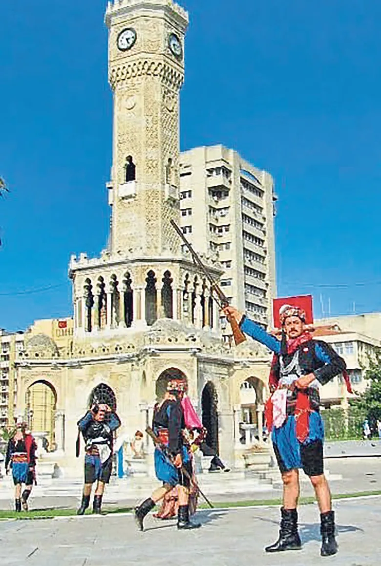 hedef-akdeniz-direnis-izmir-1788807175200.jpeg