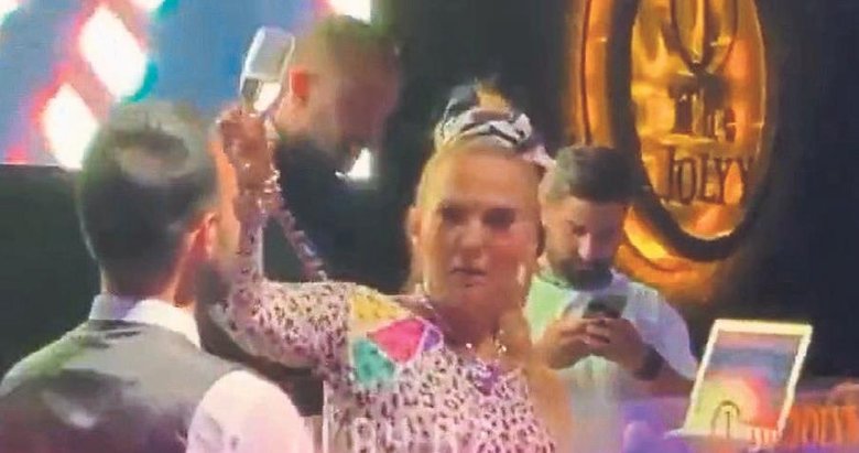 Demet Akalın’ın çirkin davranışına tepki yağdı