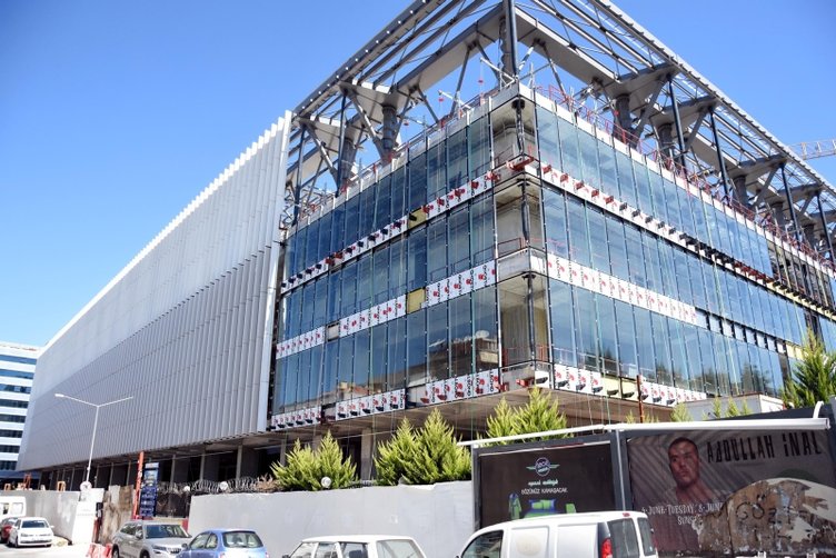 Göztepe’nin yeni stadı ve Alsancak Stadı ne zaman açılacak? Karşıyaka Stadı’nda son durum ne?