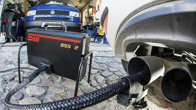 Otomobil sahipleri dikkat! Egzoz gazı ölçümü yaptırmayanlar otomatik saptanacak: Cezalar arttı