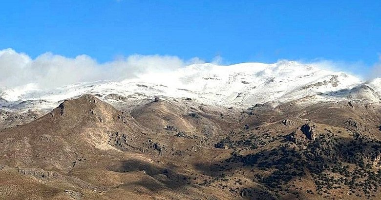 Ege’ye yılın ilk karı yağdı! Muğla’nın yüksek kesimleri beyaza büründü
