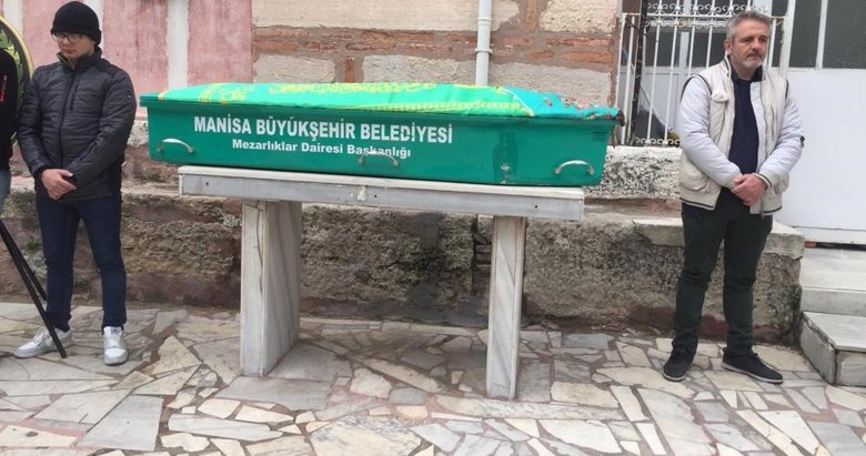 Kızını kurtarmak isterken beton mikserinin altında ölen anne toprağa verildi