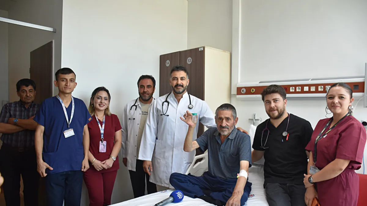 Akciğerinde kitle var sanılıyordu! Gerçek 6 ay sonra ortaya çıktı: Şifa niyetine yuttuğu şey akciğerinden çıktı...