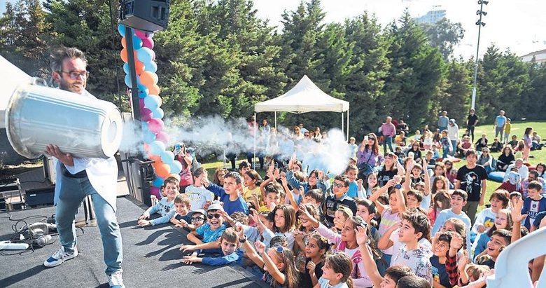 Çocukları eğlendiren bilimsel festival