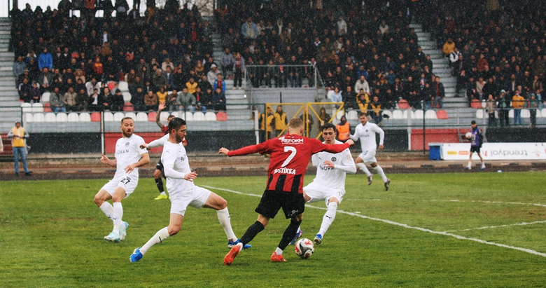 Ege temsilcisi Vanspor FK’yı yenerek 2’de 2 yaptı: Manisa tam gaz!