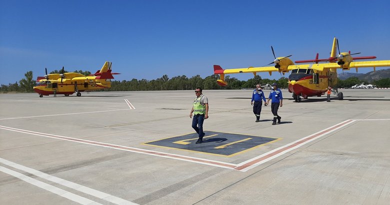 İspanya’nın gönderdiği 2 yangın söndürme uçağı Muğla’da
