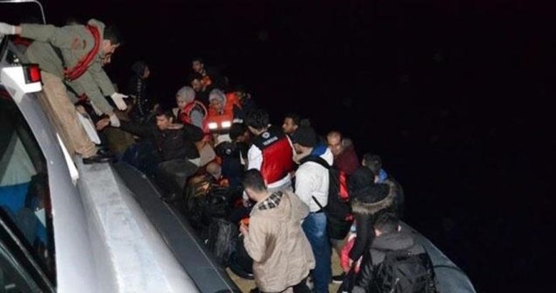 İzmir’de 64 düzensiz göçmen yakalandı