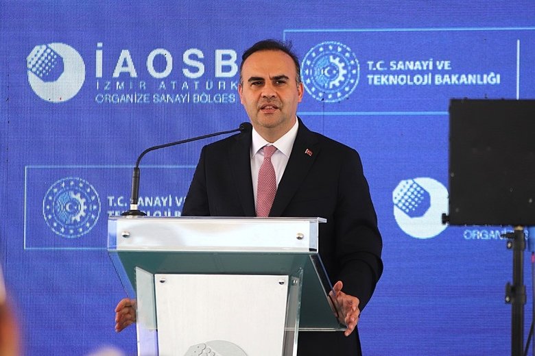 bakan-kacir-izmirden-mujdeyi-verdi-yuzde-50-vergi-indirimi-ve-milyonlarca-liralik-kredi-destegi-1780404318016.jpeg