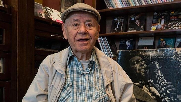 Dünyaca ünlü Kuşadalı caz sanatçısı Ahmet Muvaffak Falay hayatını kaybetti