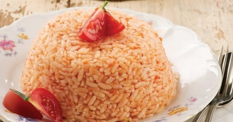 Domatesli pirinç pilavı nasıl yapılır? İşte tarifi ve malzemeleri...