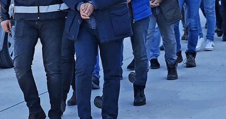 İzmir dahil 31 ilde FETÖ’ye operasyonu: 50 şüpheli tutuklandı