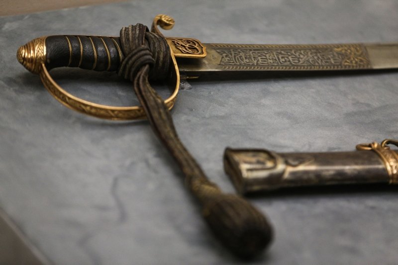 Abdülhamid Han’ın şahsi kılıcı, kamçısı ve marangozluk takımları ilk kez sergide