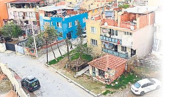 Bayraklı’da kentsel dönüşüm çıkmazı: Menfaat devşiriyorlar