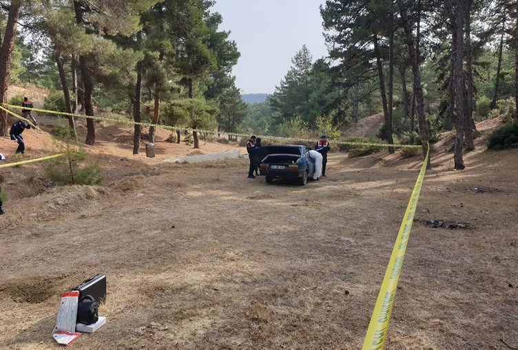 Uşak’ta kayıp kişinin cesedi yanmış otomobilde bulundu