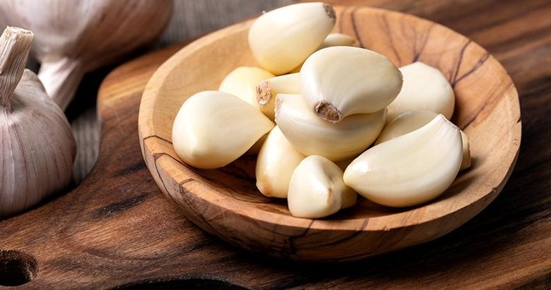 Sarımsağı çiğ tüketmek daha faydalı