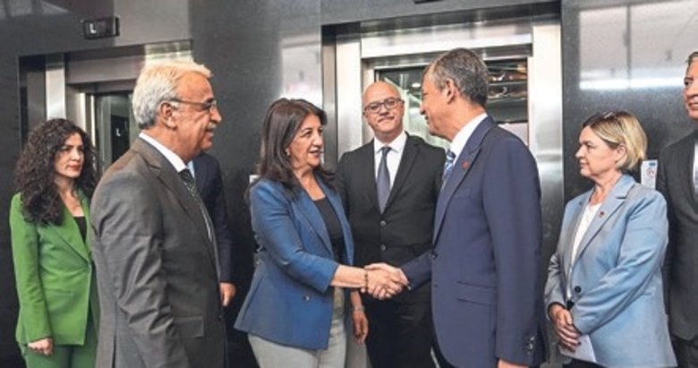 DEM Parti heyetinden Özgür Özel’e ziyaret