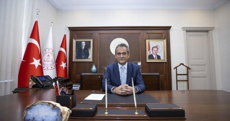 Yüz yüze eğitime ara verilecek mi? Bakan Özer yanıtladı