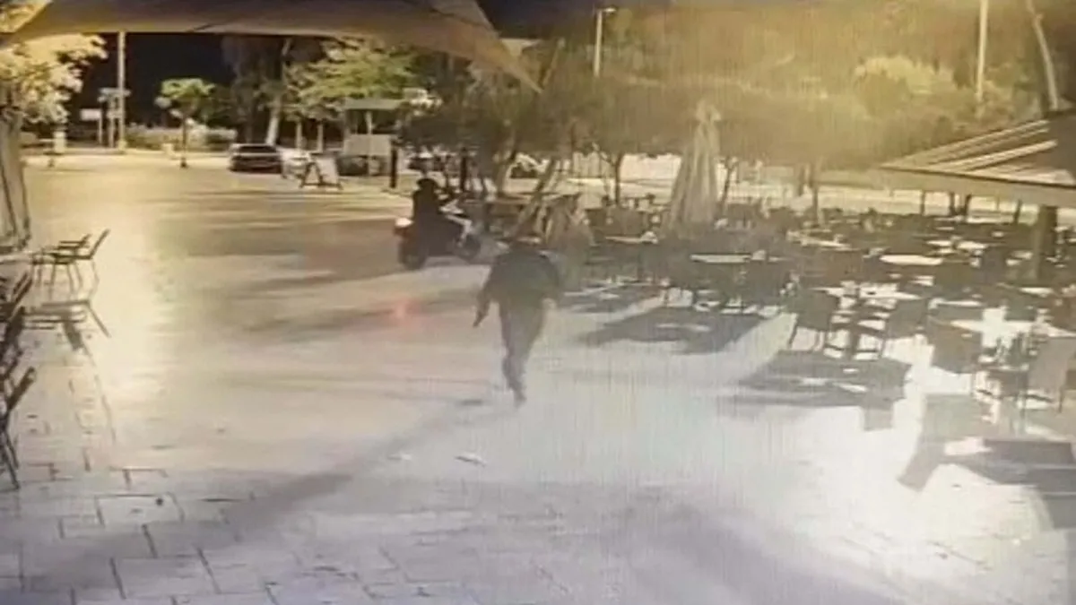 İzmir'de belediye kafesine silahlı saldırı! Güvenlik kameraları saniye saniye kaydetti