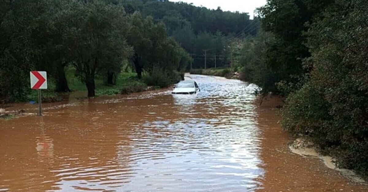Muğla Bodrum'da sağanak kabusu! Yollar kapandı, rögarlar taştı…