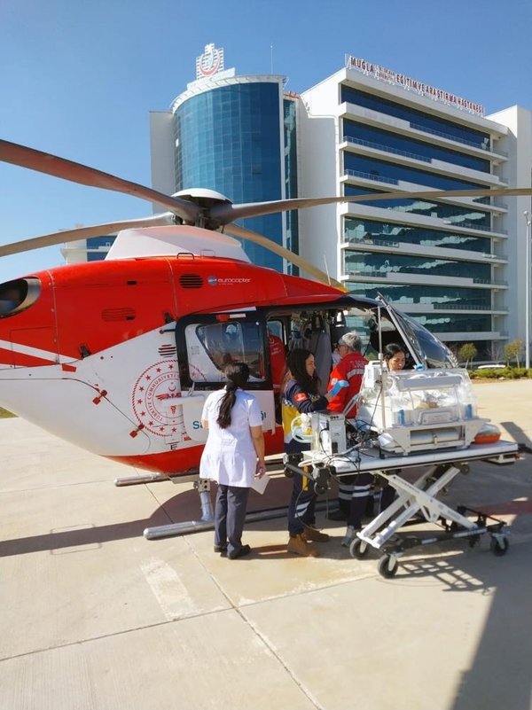 Erken doğum ile dünyaya geldi! Muğla’dan İstanbul’a sevk edildi