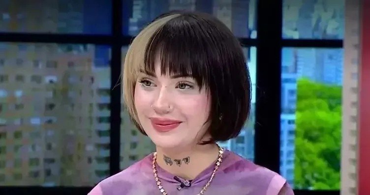 umut-akyurek-kizi-melek-balin-videosu-sonrasi-cilgina-dondu-hadise-ve-gulsen-yuzunden-1779091413634.jpeg
