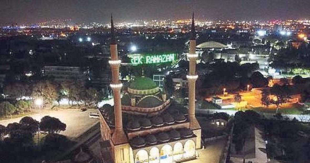 osmanli nin mahya gelenegi yasatiliyor